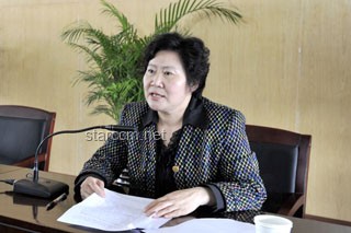 雅安纪委监委回应黄杨钿甜耳环事件：真相如何？